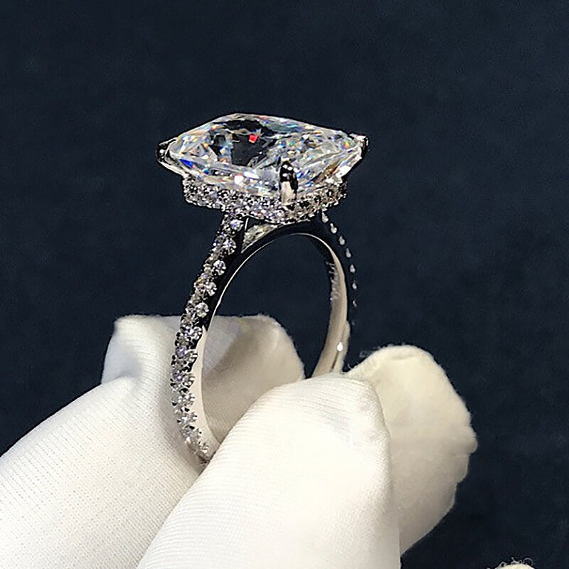 Diamantring Mit Radiant-Schliff